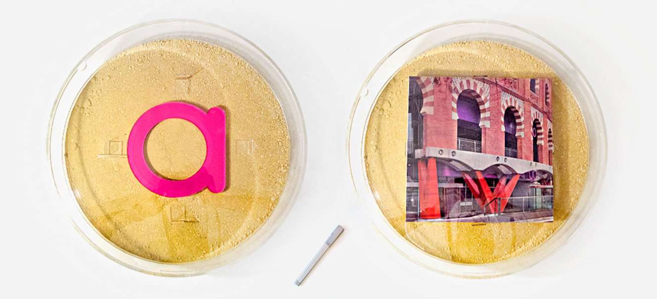 Centro Comercial Arenas de Barcelona Concurso AECC urna y dosiers